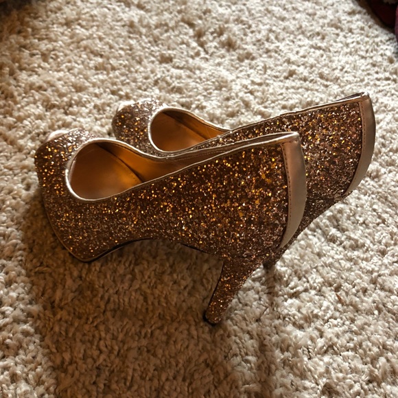 New Years heels! - Picture 1 of 8